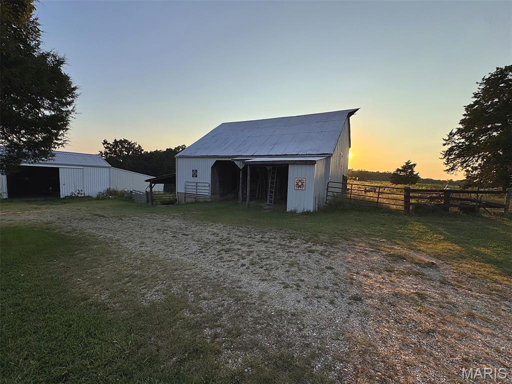 4176 Highway E Property Photo 2