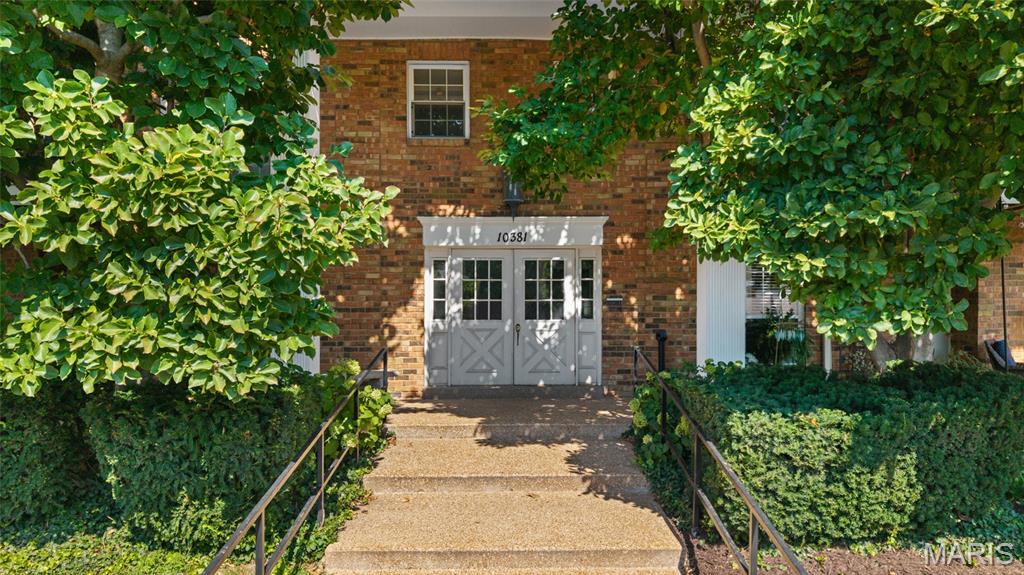 10381 Oxford Hill Drive 1 Property Photo 1