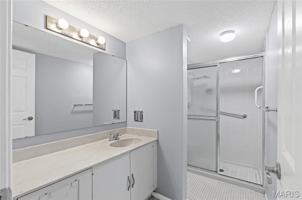 10381 Oxford Hill Drive 1 Property Photo 20