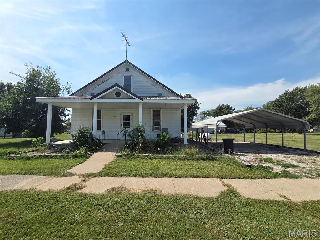 111 N Banner Street Property Photo 1