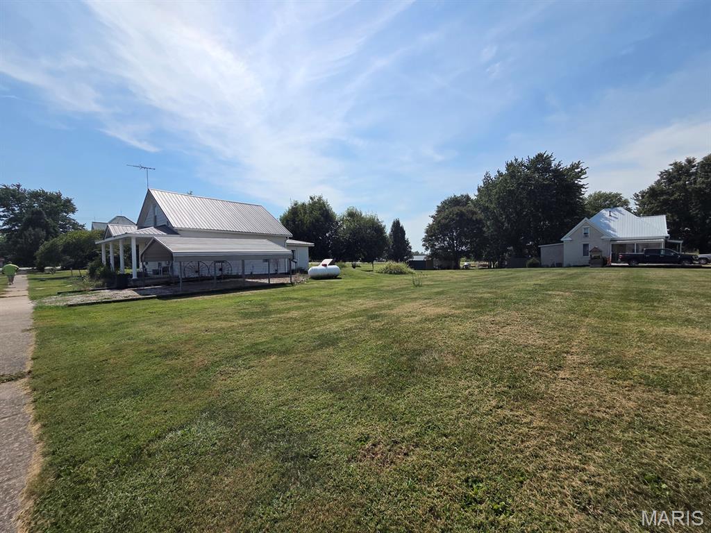 111 N Banner Street Property Photo 4