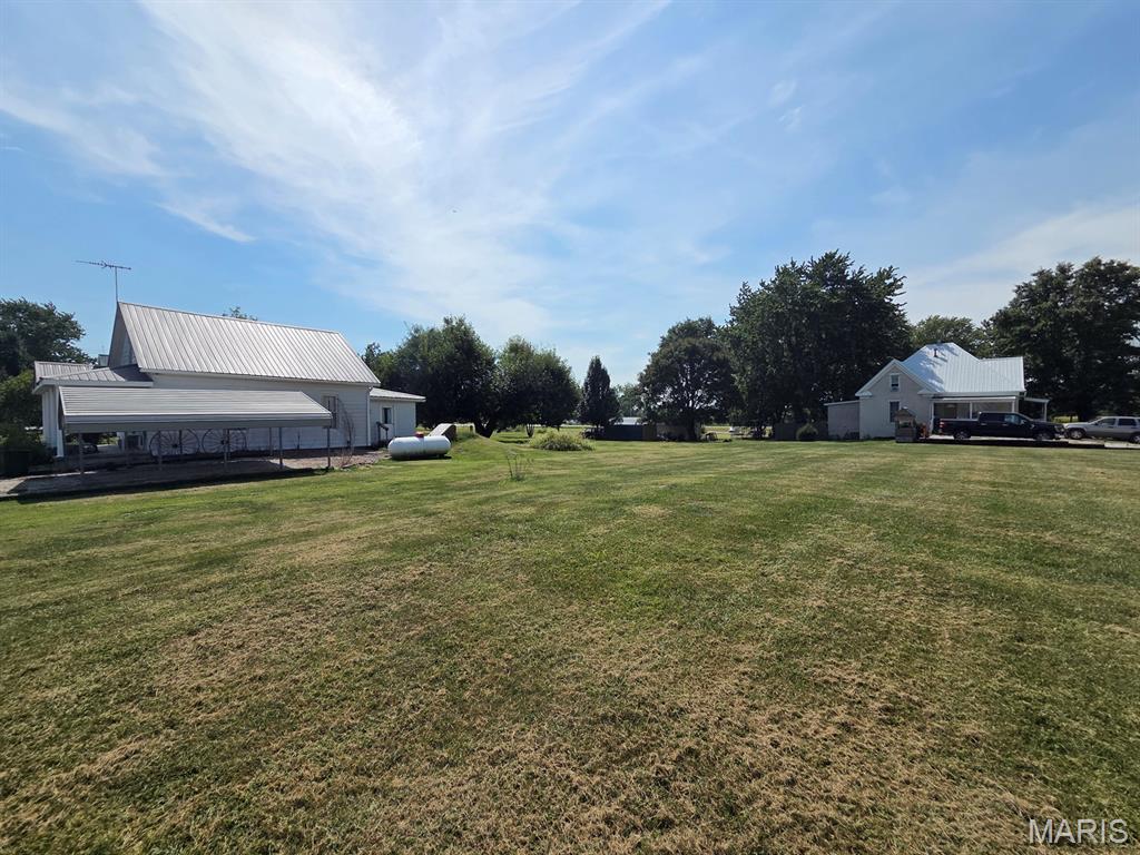 111 N Banner Street Property Photo 5