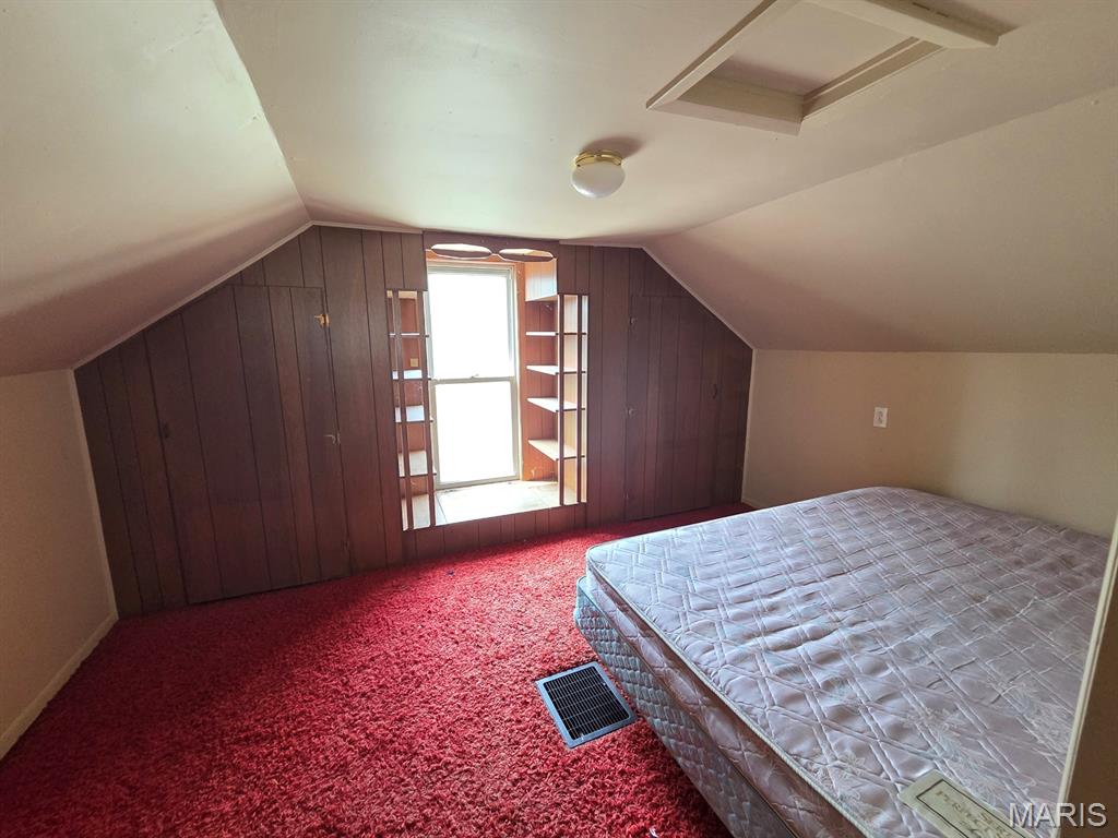 111 N Banner Street Property Photo 16