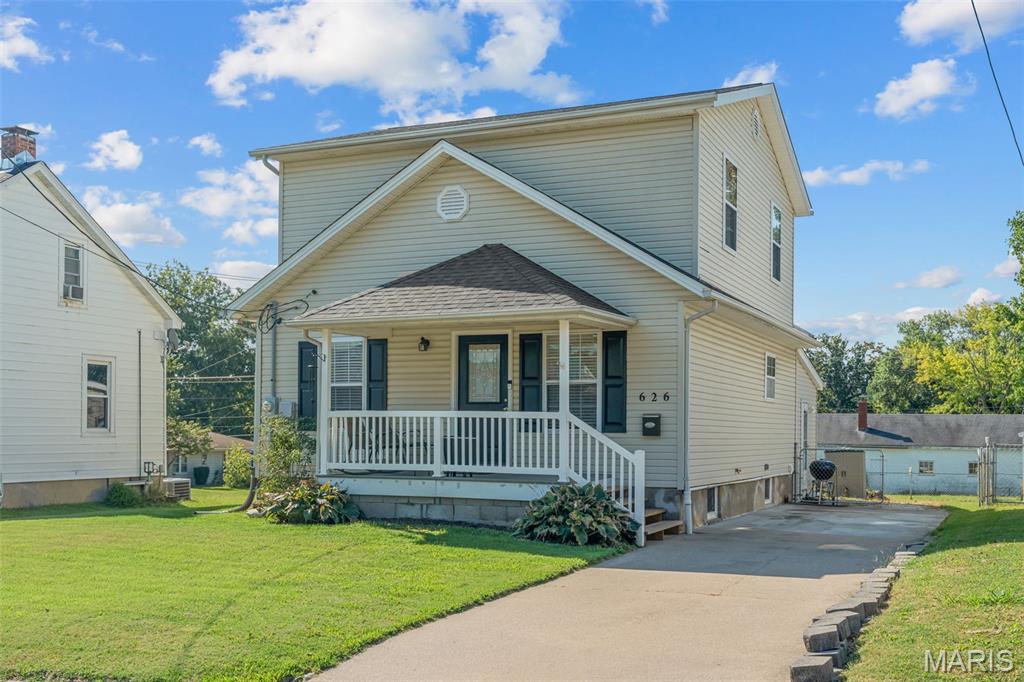 626 E 7th Street Property Photo