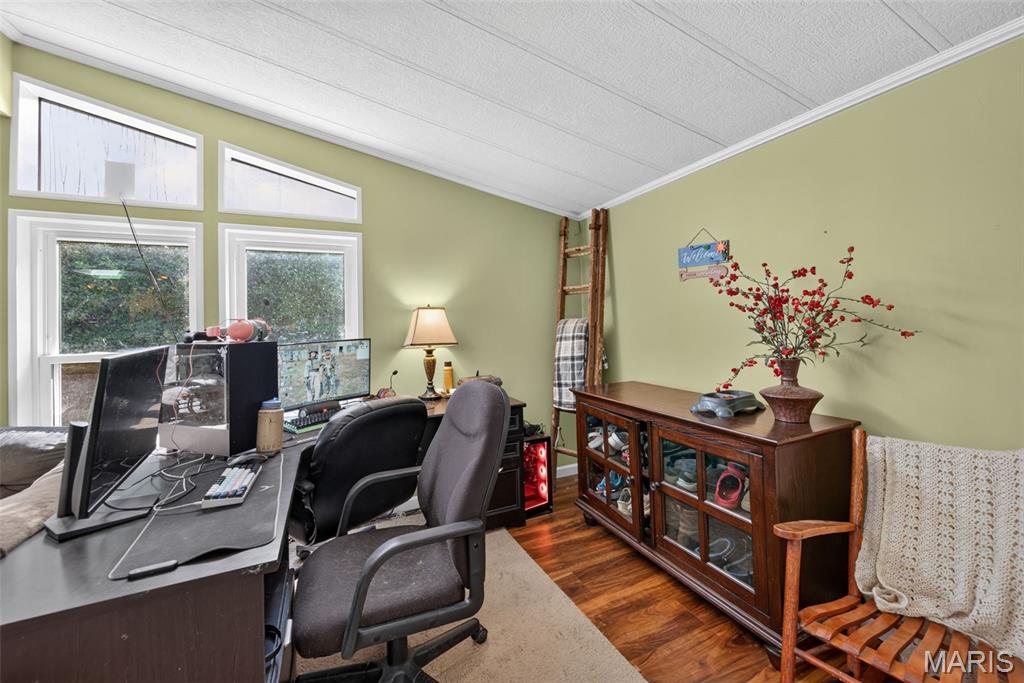 2741 Mullins Road Property Photo 6