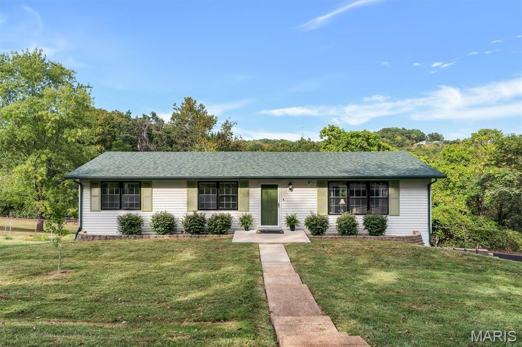 6003 Clearview Drive Property Photo 1