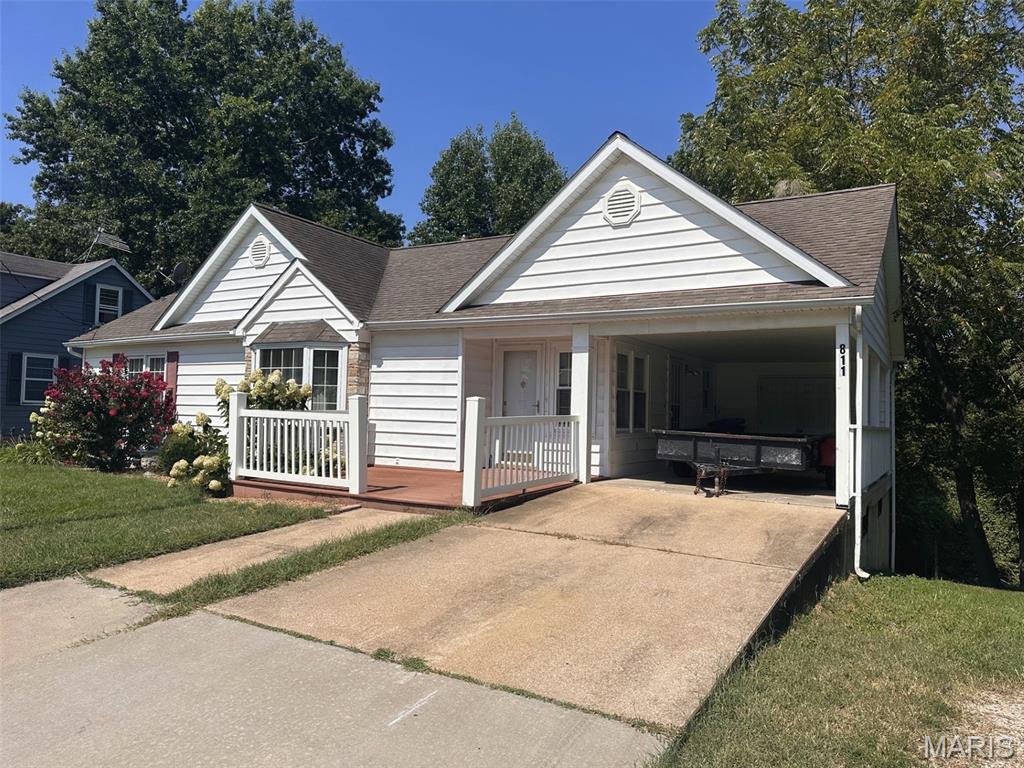 811 Miller Street Property Photo 1