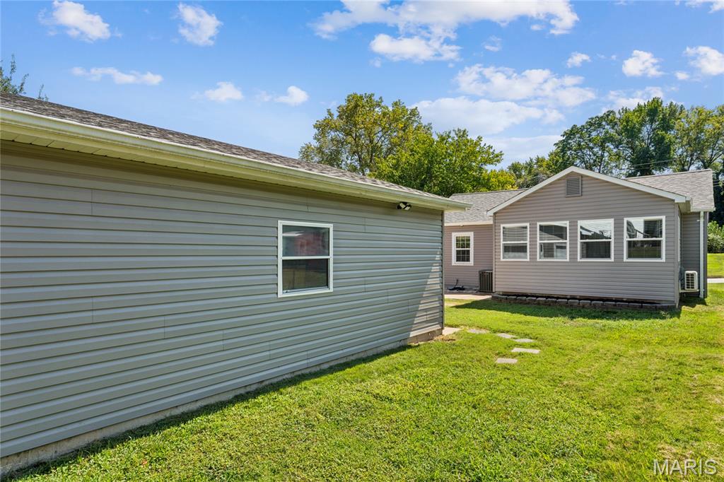918 Perry Street Property Photo 7