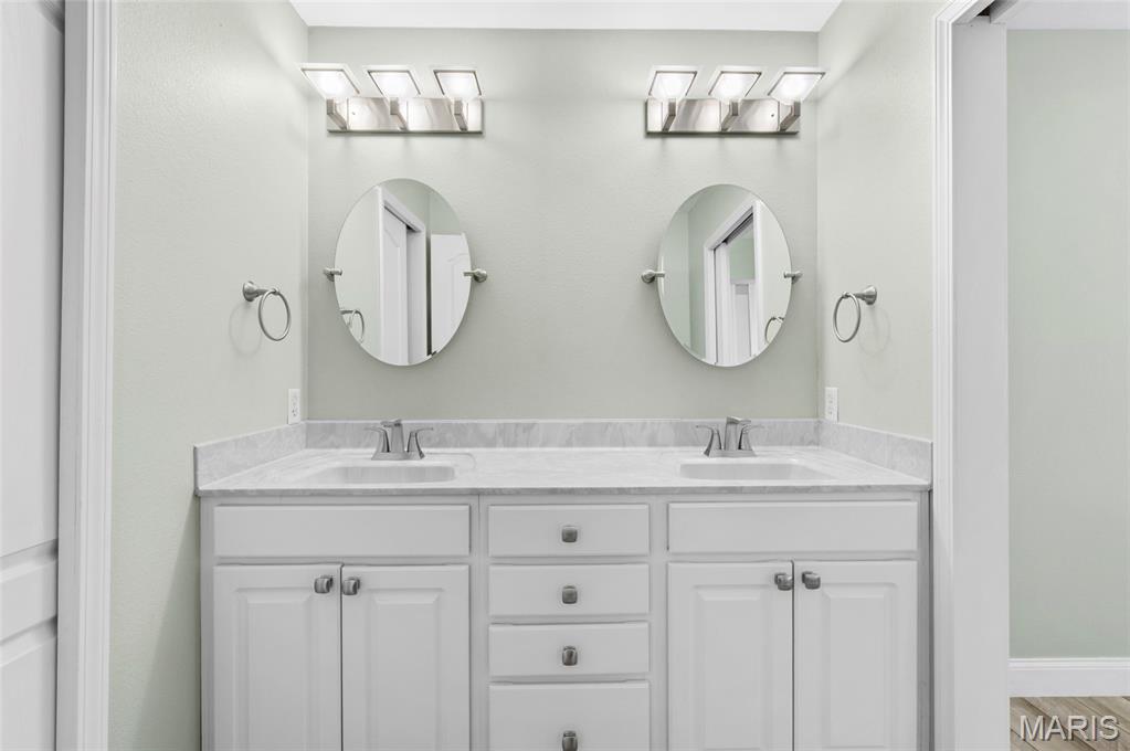 2033 Grandview Drive Property Photo 41