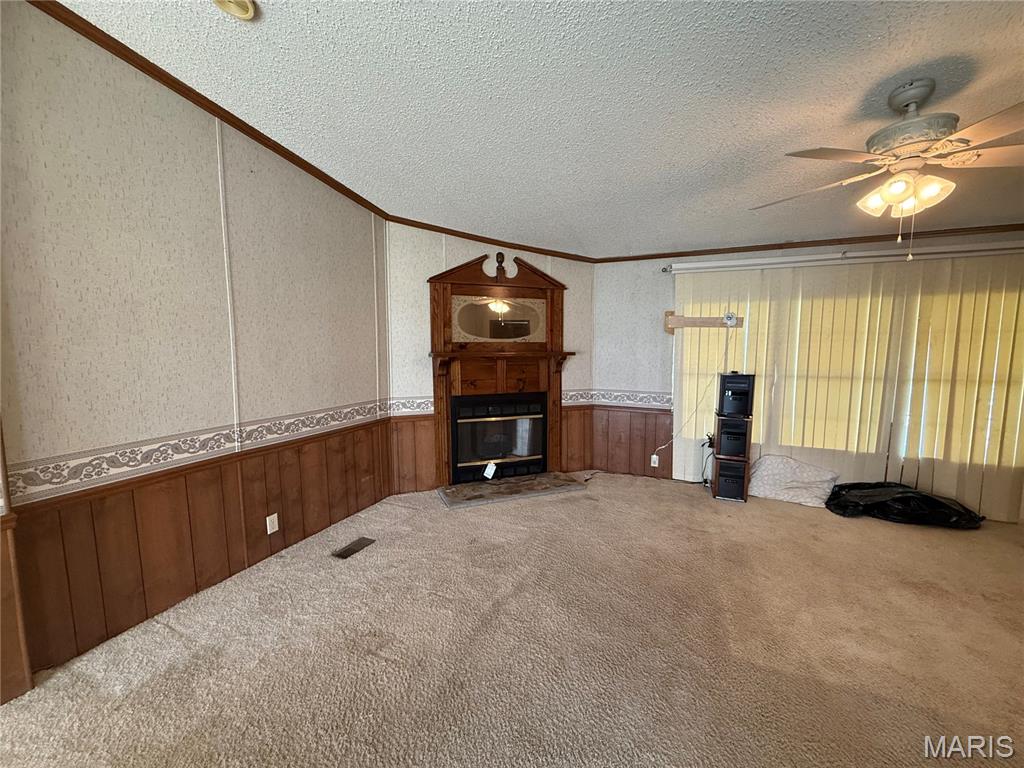 10 E 1st Street Property Photo 15