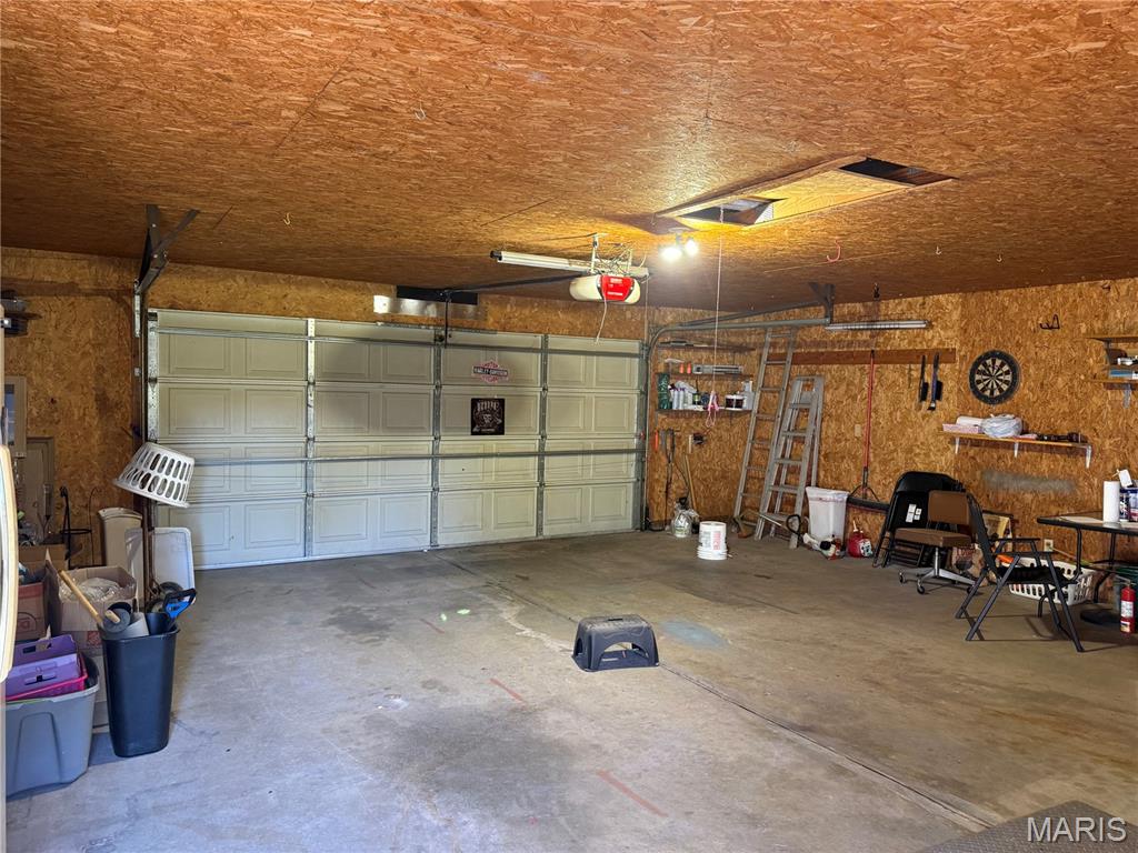 10 E 1st Street Property Photo 31