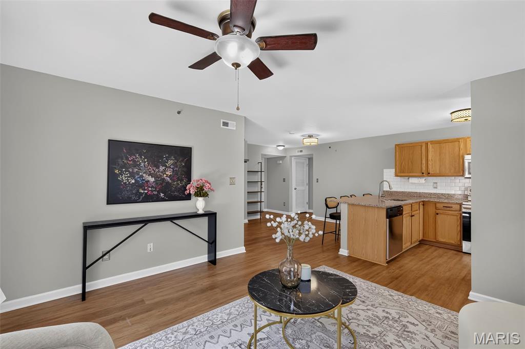 5103 Spring Creek Lane Property Photo 4
