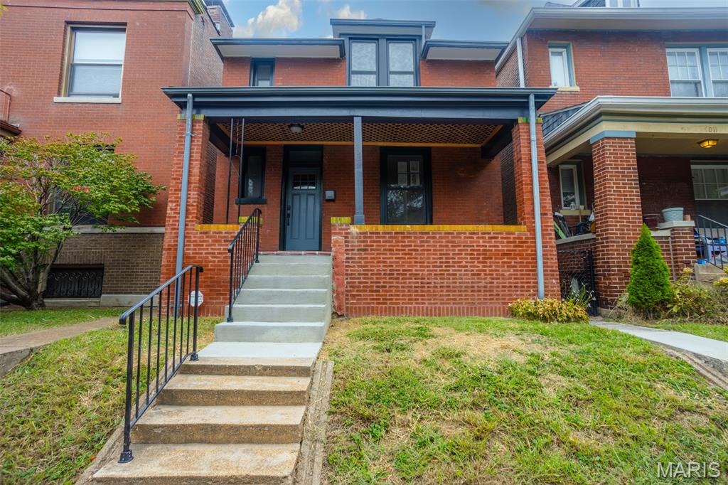 4015 Flad Avenue Property Photo 1