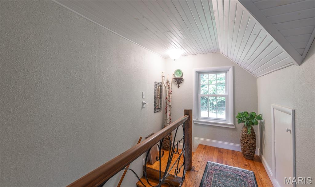 385 Highway V Property Photo 22