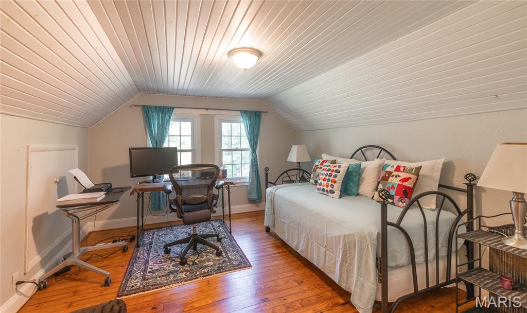 385 Highway V Property Photo 25