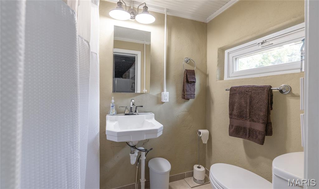 385 Highway V Property Photo 26