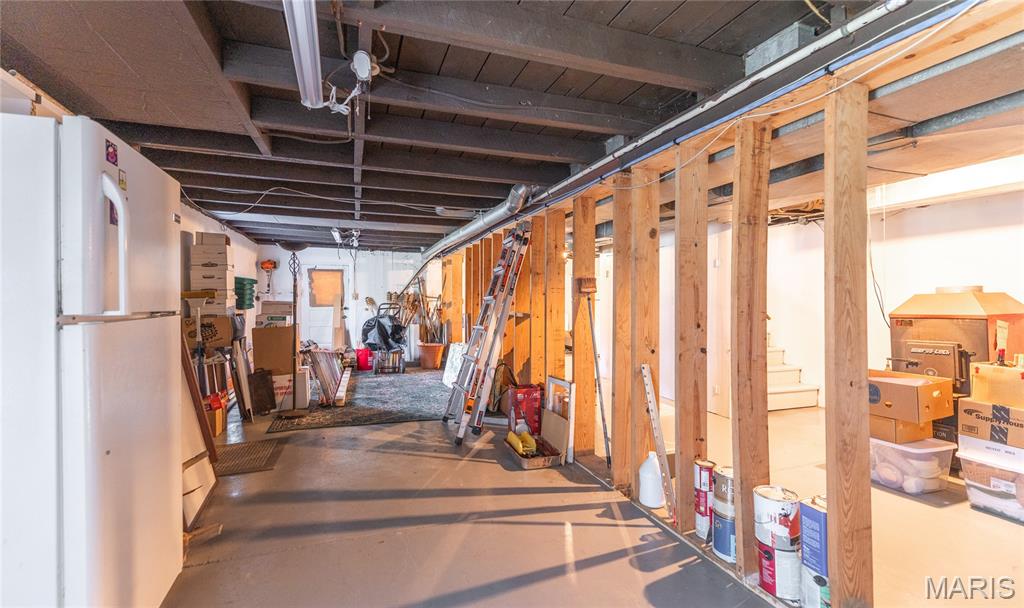 385 Highway V Property Photo 27