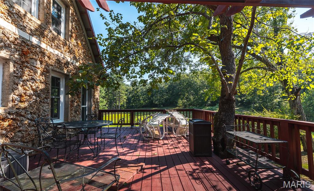 385 Highway V Property Photo 29