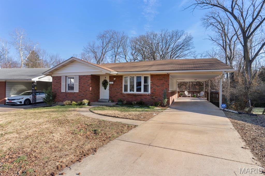 4132 Crestland Drive Property Photo 2