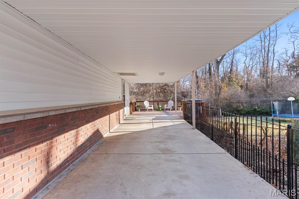 4132 Crestland Drive Property Photo 35