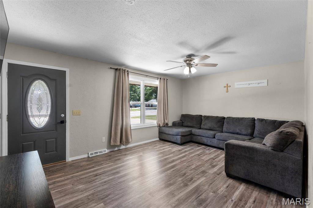 12 Jessie Street Property Photo 5