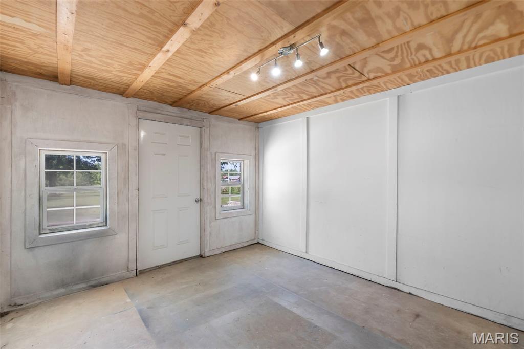 12 Jessie Street Property Photo 25