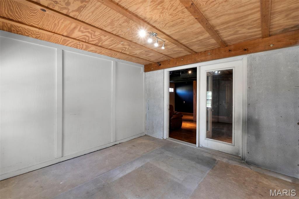 12 Jessie Street Property Photo 26