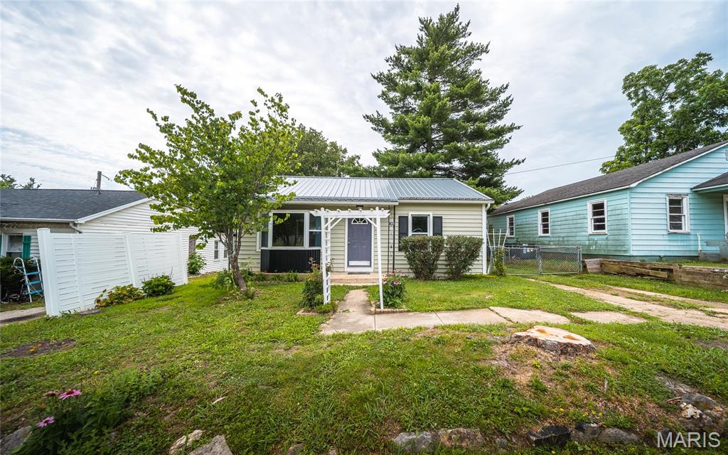 205 Maple Street Property Photo 3