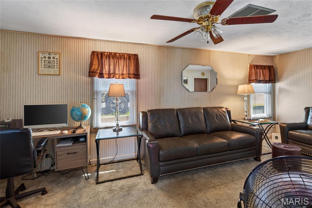 100 N Spilman Avenue Property Photo 10