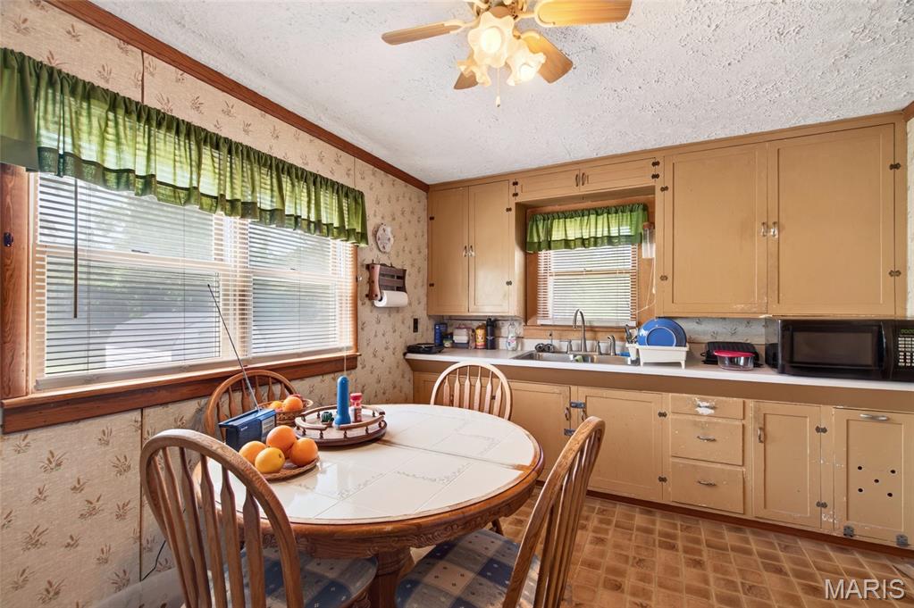 100 N Spilman Avenue Property Photo 14