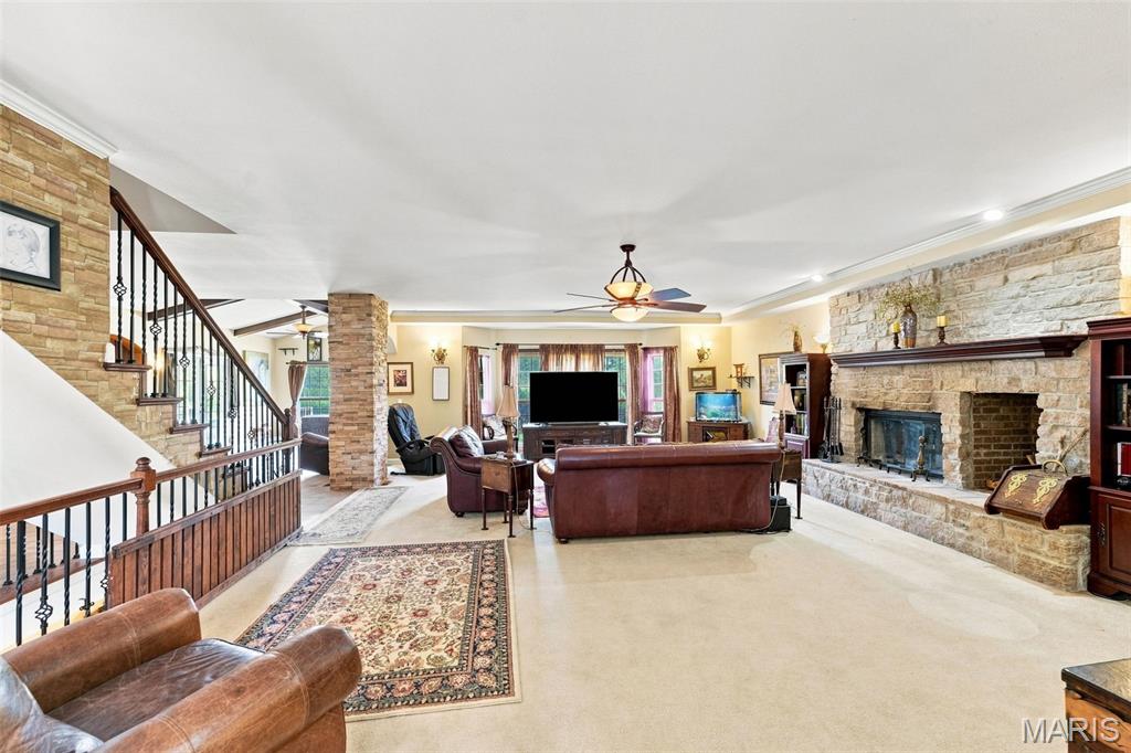 5025 Edinburg Court Property Photo 7