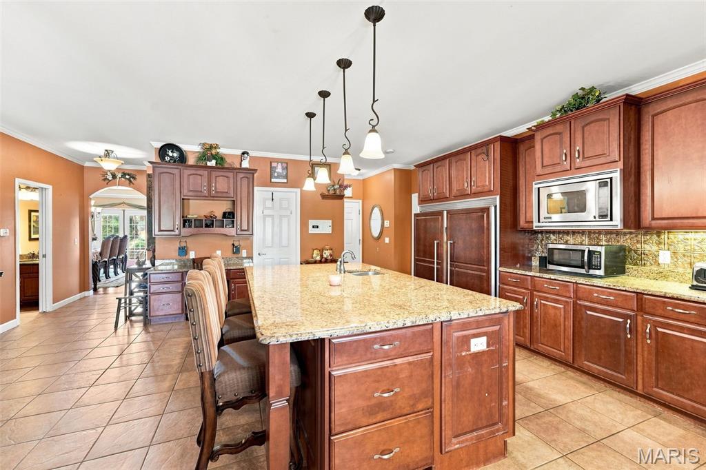 5025 Edinburg Court Property Photo 17