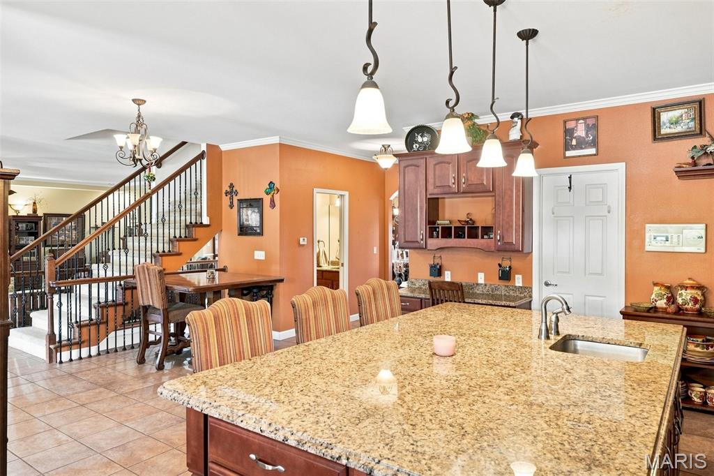 5025 Edinburg Court Property Photo 18