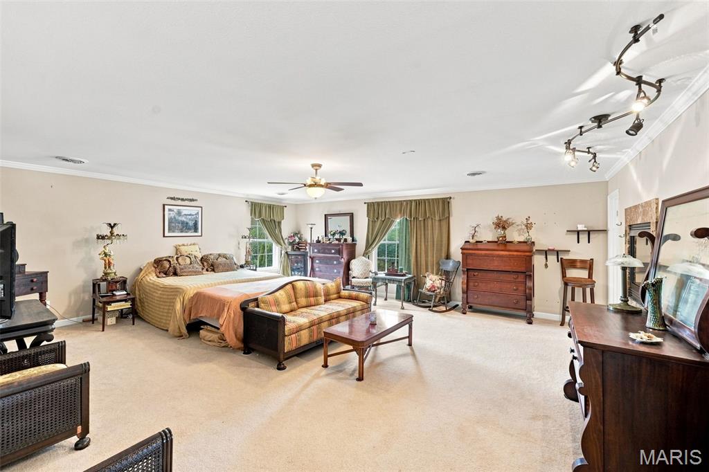 5025 Edinburg Court Property Photo 23