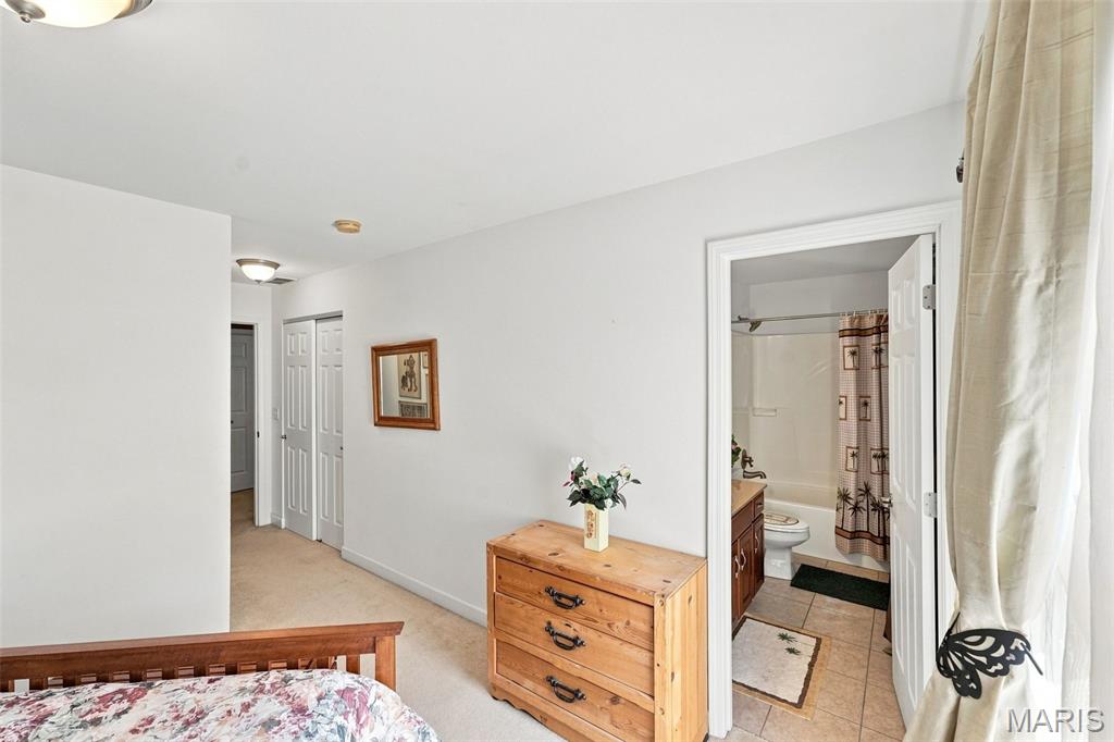 5025 Edinburg Court Property Photo 24