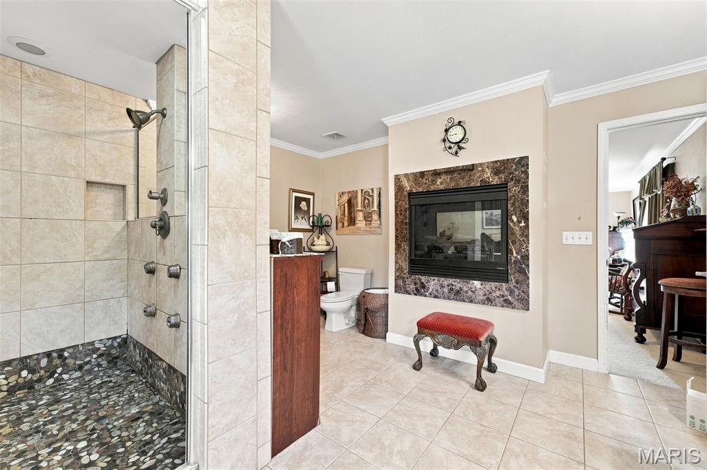 5025 Edinburg Court Property Photo 28