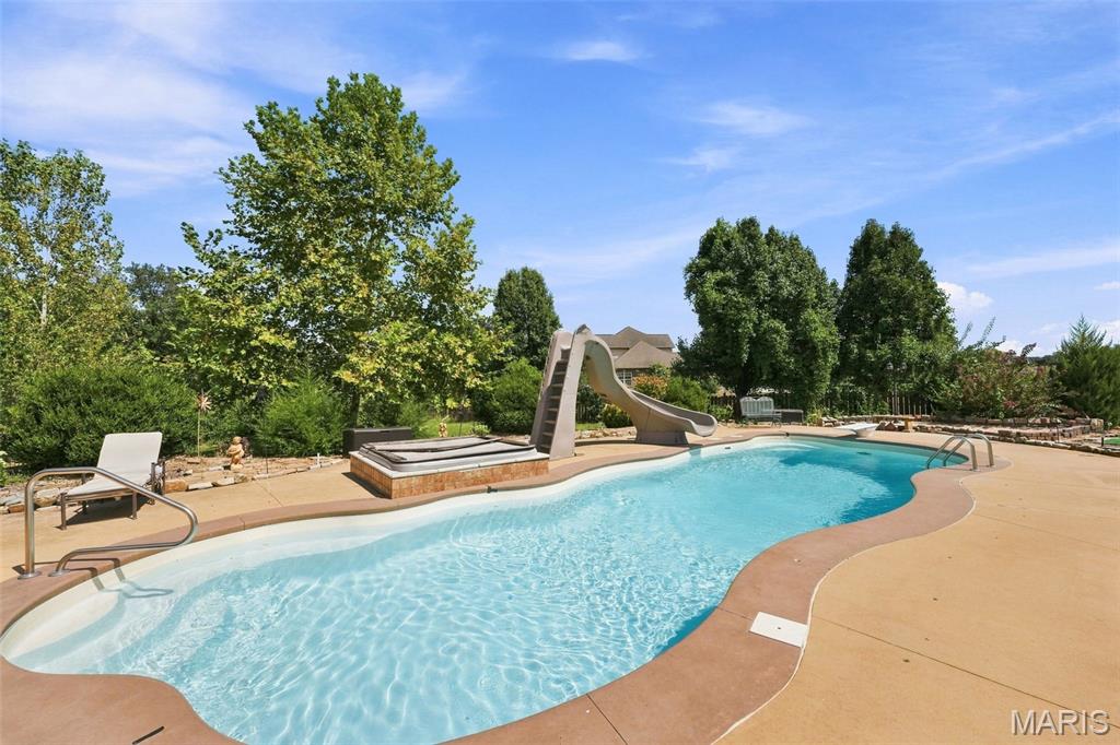 5025 Edinburg Court Property Photo 34