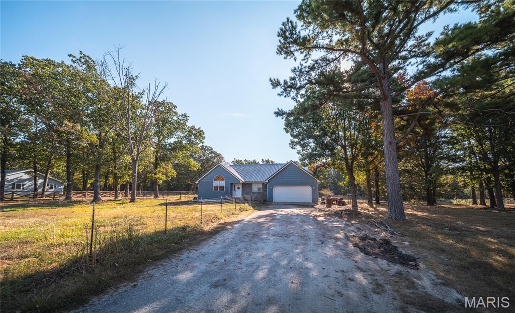 13964 Hickory Drive Property Photo 1