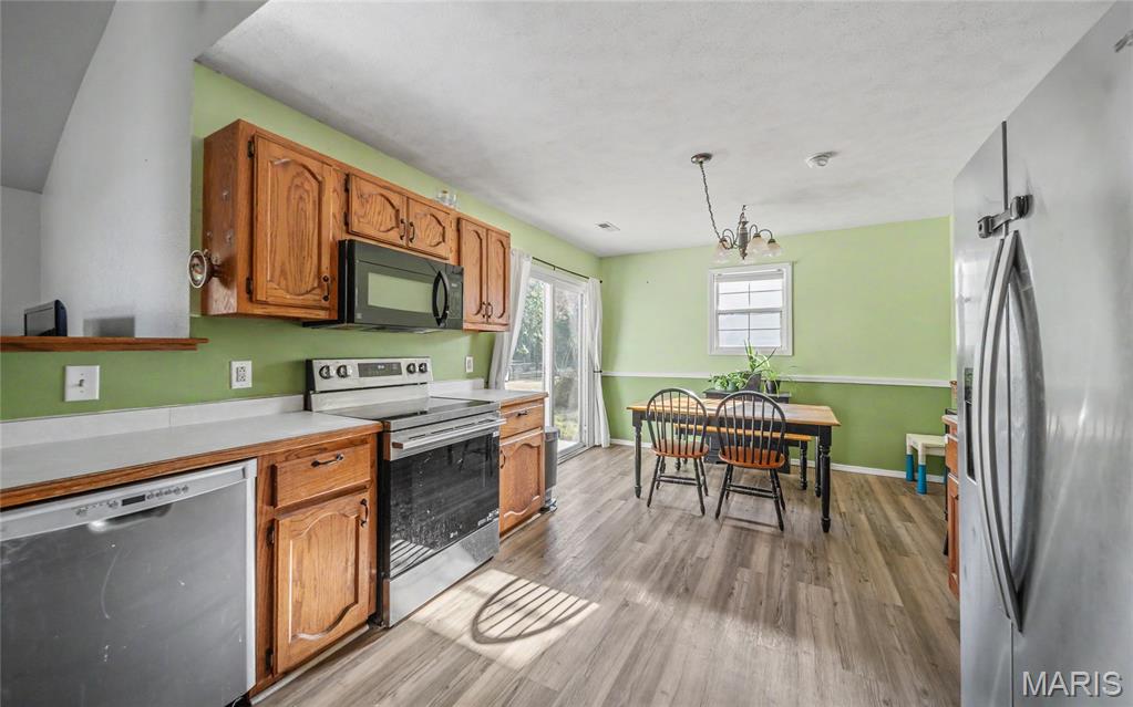 13964 Hickory Drive Property Photo 12