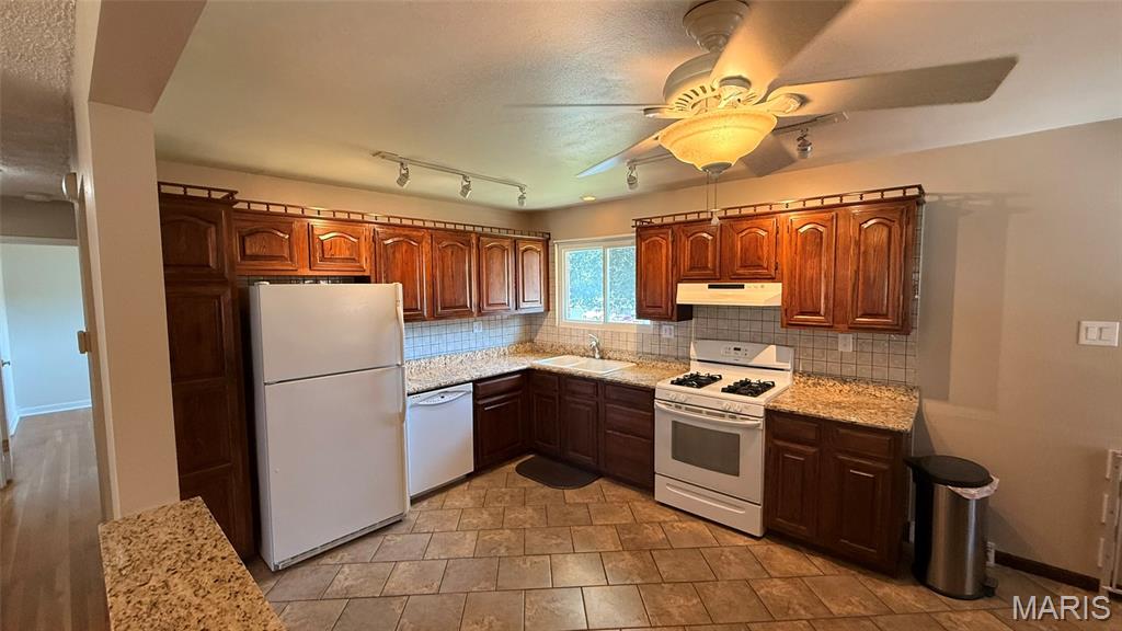 10830 Atterbury Drive Property Photo 4