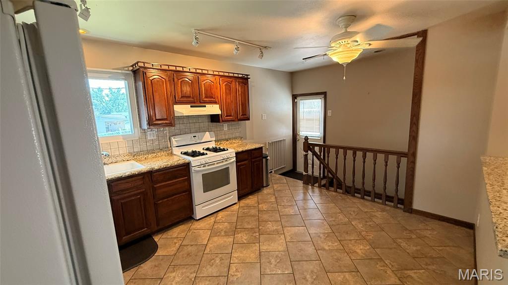 10830 Atterbury Drive Property Photo 5