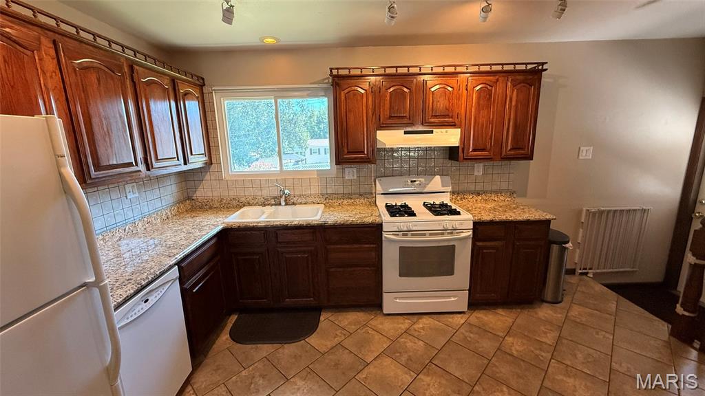 10830 Atterbury Drive Property Photo 6