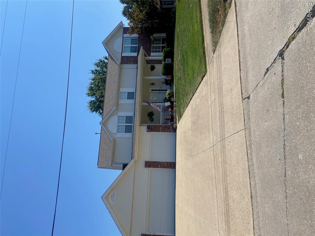 5576 Kellridge Lane Property Photo 1