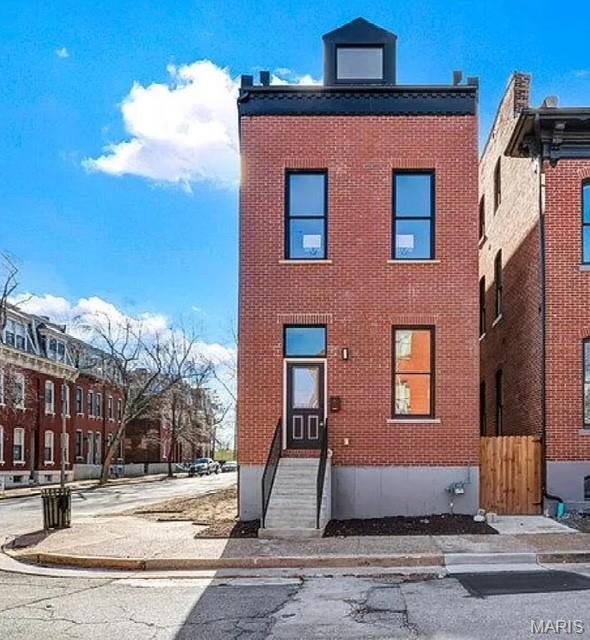 1000 Barton Street Property Photo 1