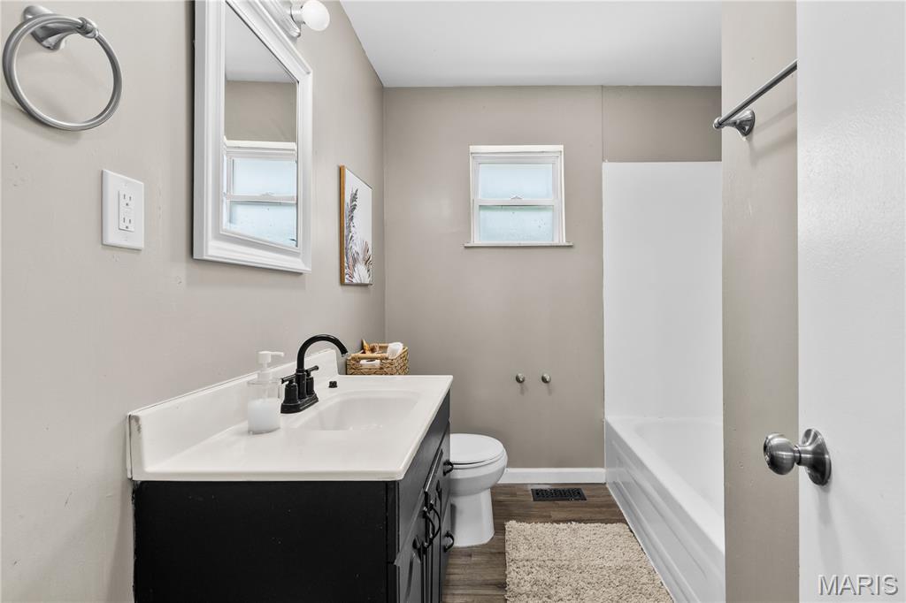 10 Valley Road Property Photo 31