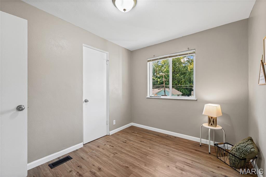 10 Valley Road Property Photo 38