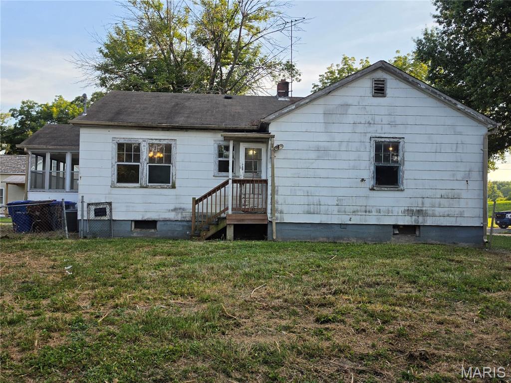 7 2nd Street Property Photo 4