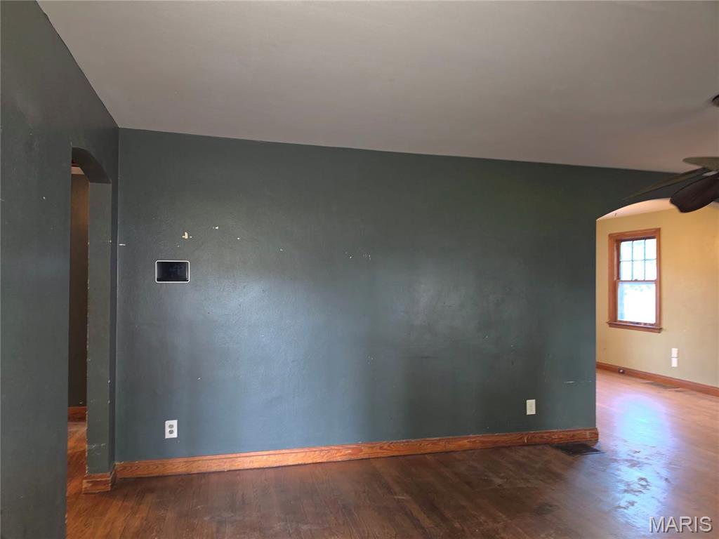 7 2nd Street Property Photo 6