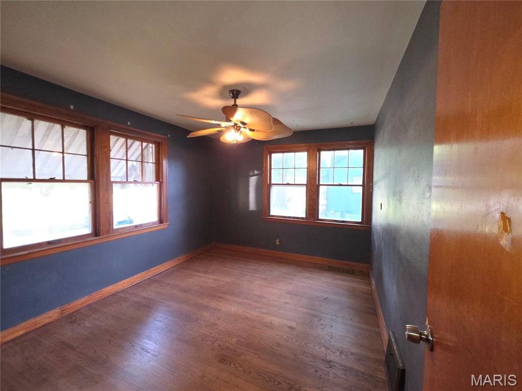 7 2nd Street Property Photo 14