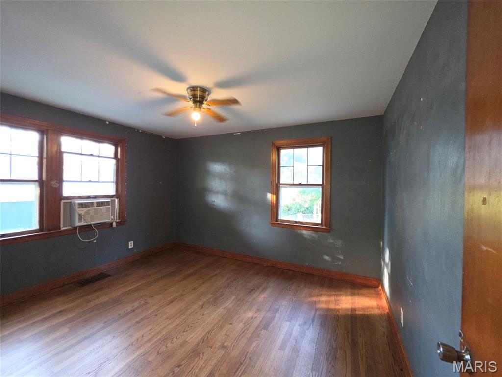 7 2nd Street Property Photo 18